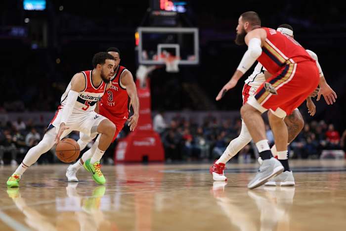 Jonas Valanciunas Tyrus Jones